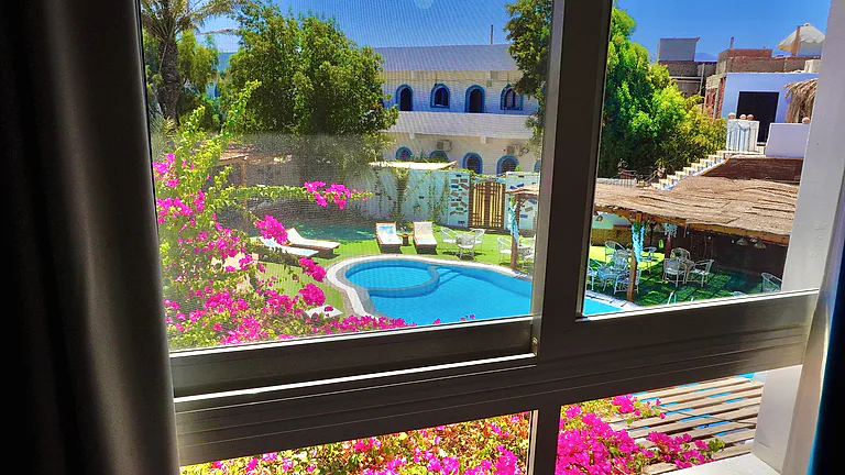 Pool View photograph 5
